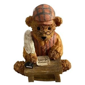 Kuddles Korner Home Interiors "Love Letters" Bear‎